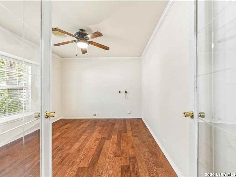 1665 Rolling Brook Ln - Photo 4 of 32