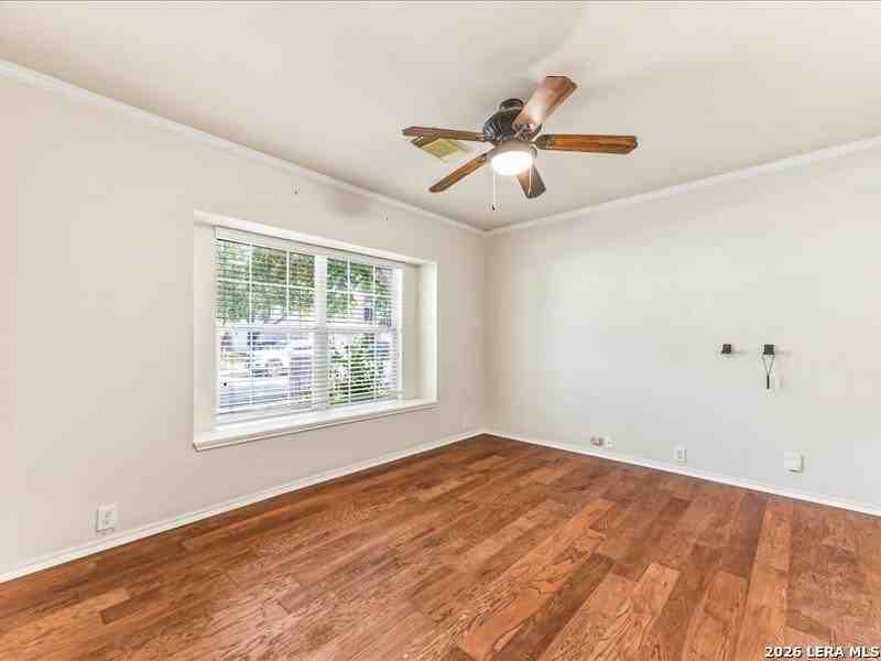 1665 Rolling Brook Ln - Photo 5 of 32