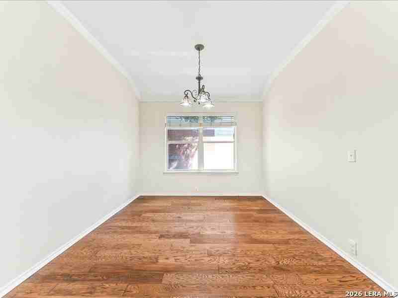 1665 Rolling Brook Ln - Photo 7 of 32