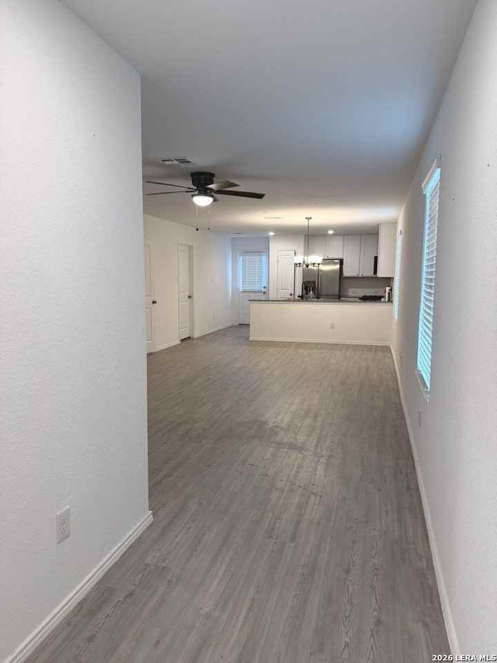 140 Payton Pl - Photo 6 of 13