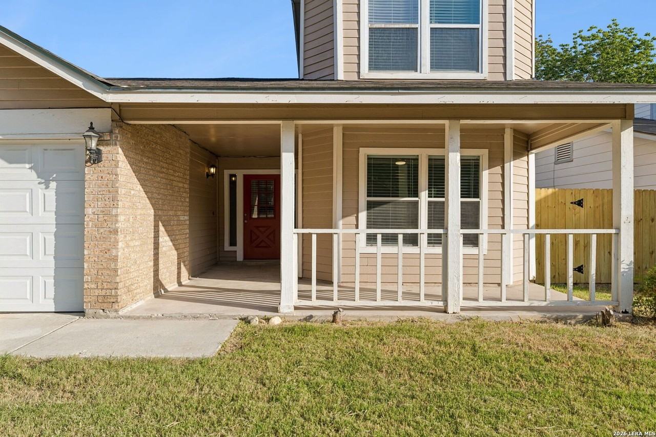 13023 Feather Ridge Dr - Photo 4 of 40