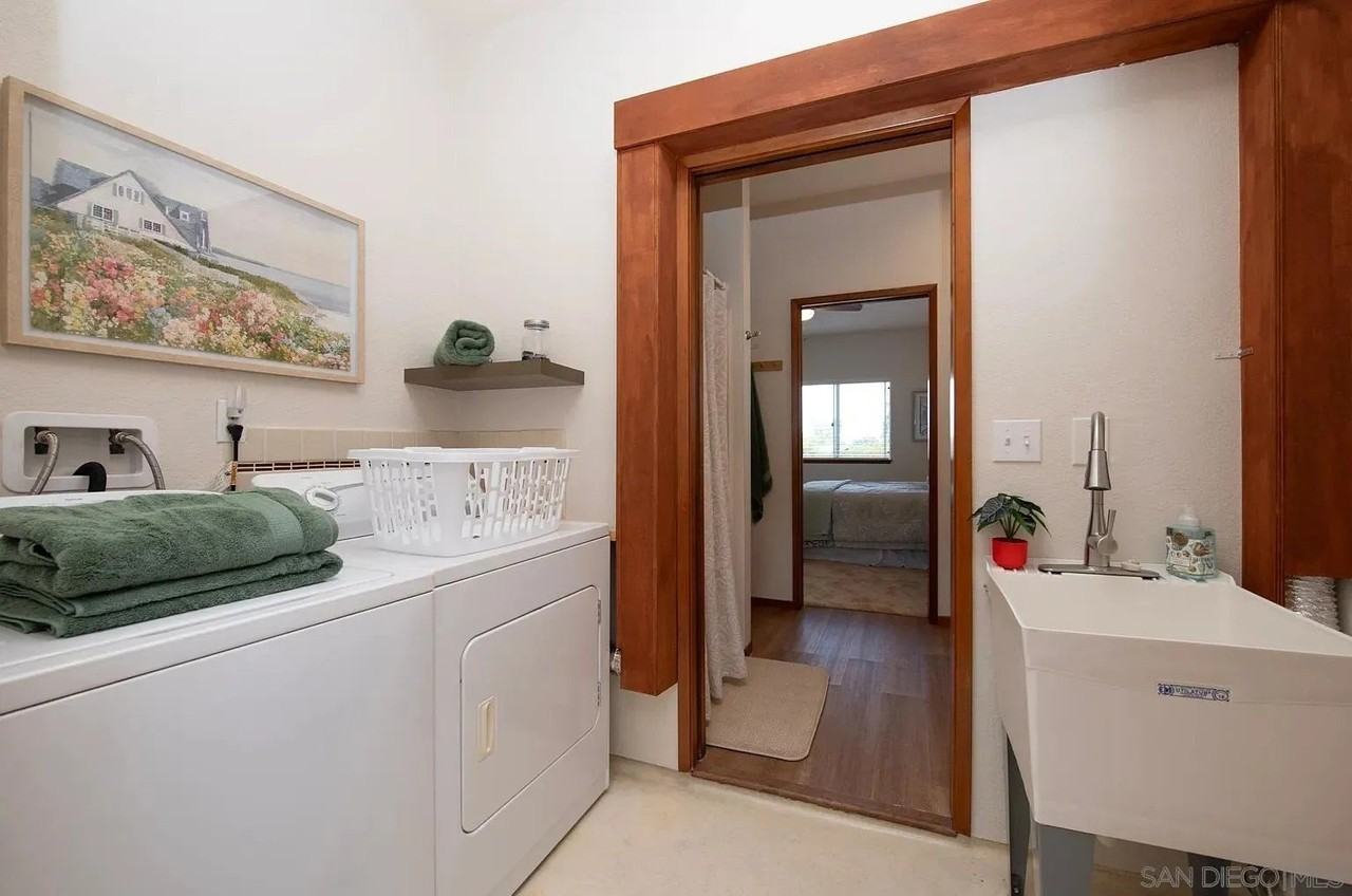 1606 Hackamore Rd #1 - Photo 7 of 20