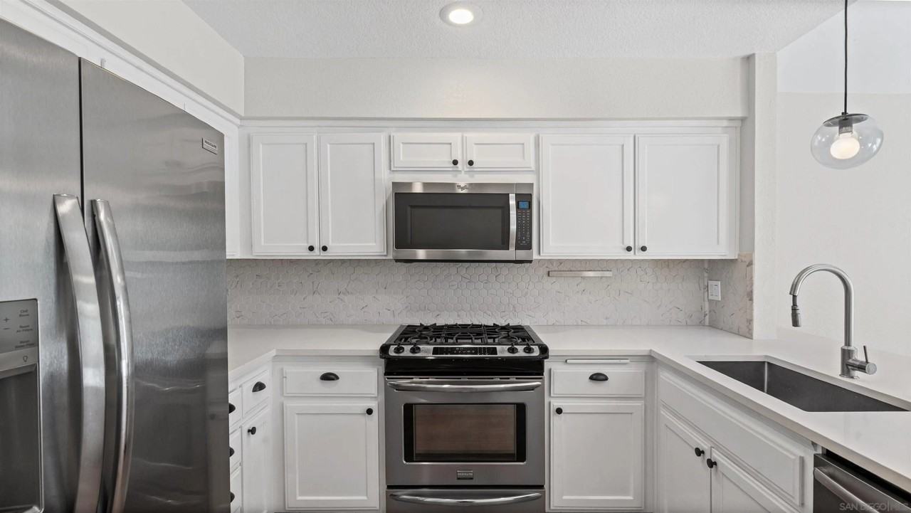 3219 Via Pescado - Photo 3 of 20