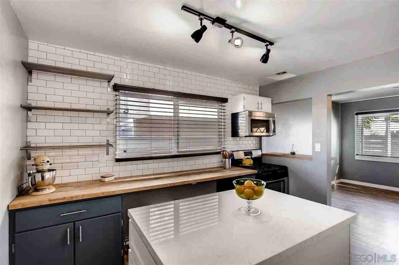 4458 Copeland Ave - Photo 2 of 10