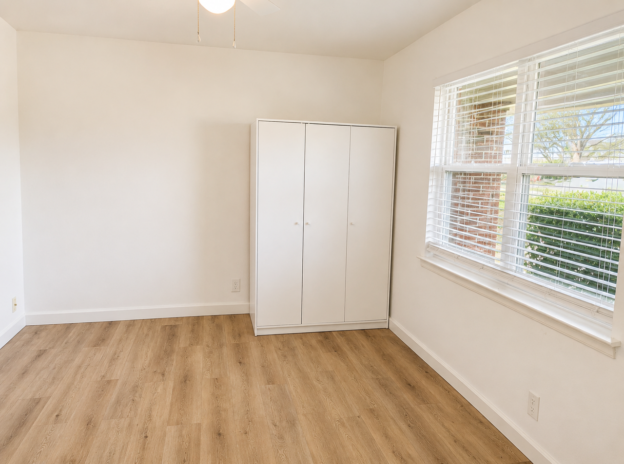 6744 Oliver Drive, Unit  6744 Oliver - Photo 7 of 15