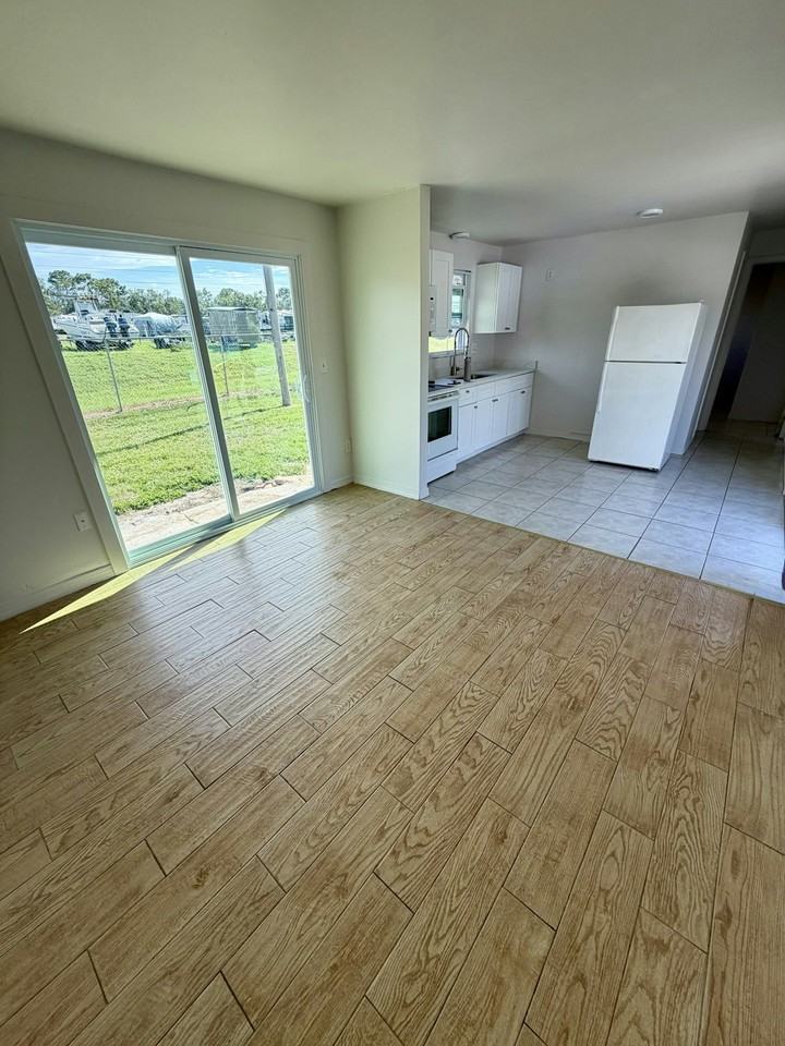 8134 Krag Dr, Unit 2 - Photo 5 of 9