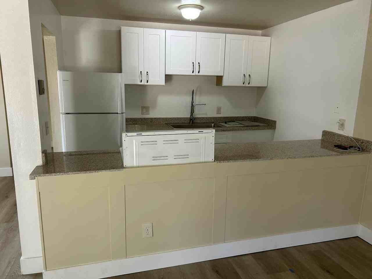 2649 Woodridge Court, Unit 2 - Photo 5 of 9