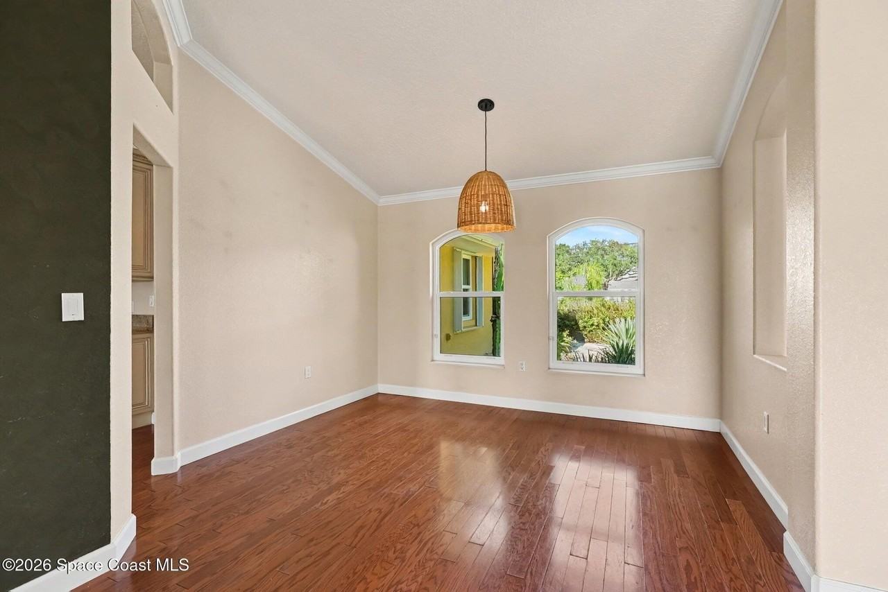 2710 S Courtenay Pkwy - Photo 7 of 28