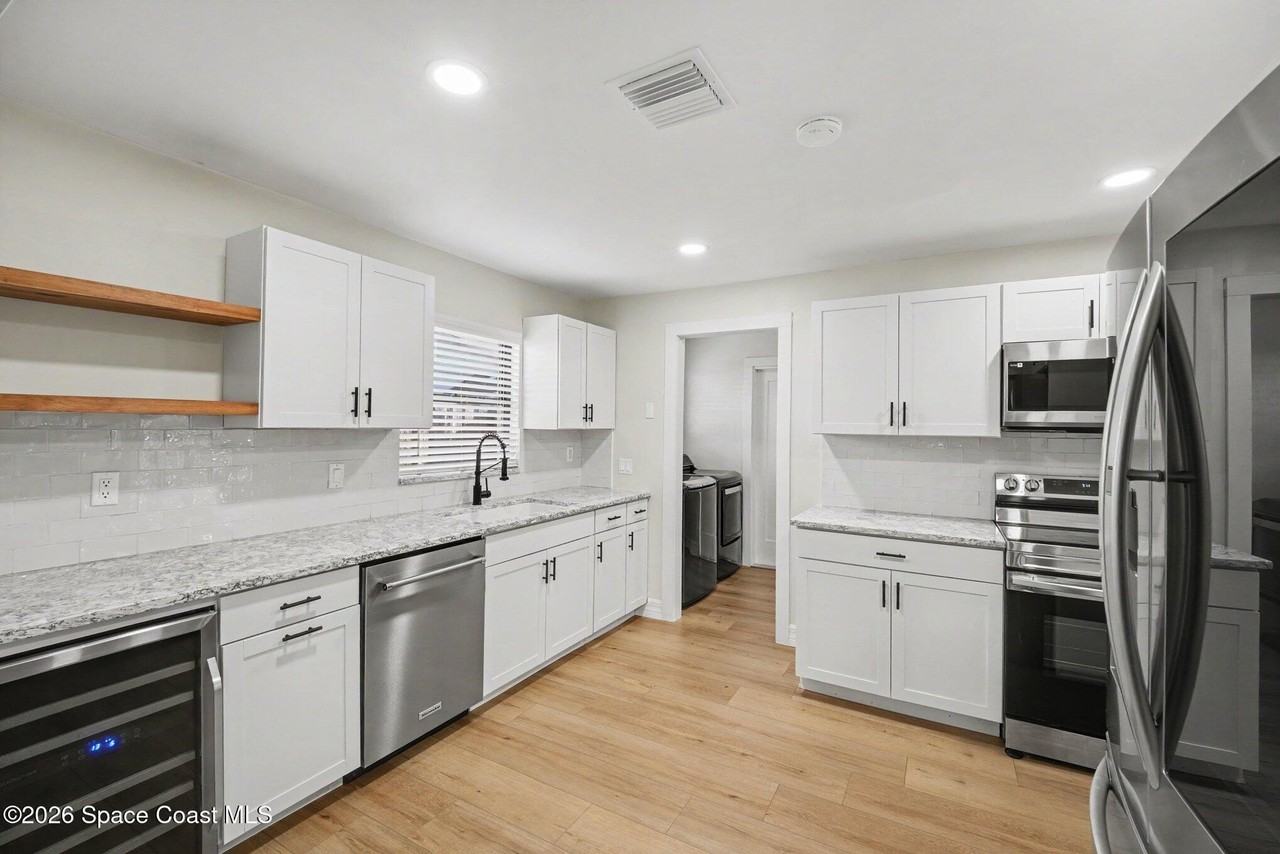 855 Montego Bay Dr S - Photo 2 of 14