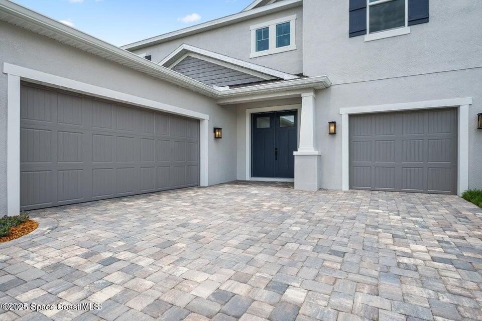 2737 Kamin Dr - Photo 2 of 22