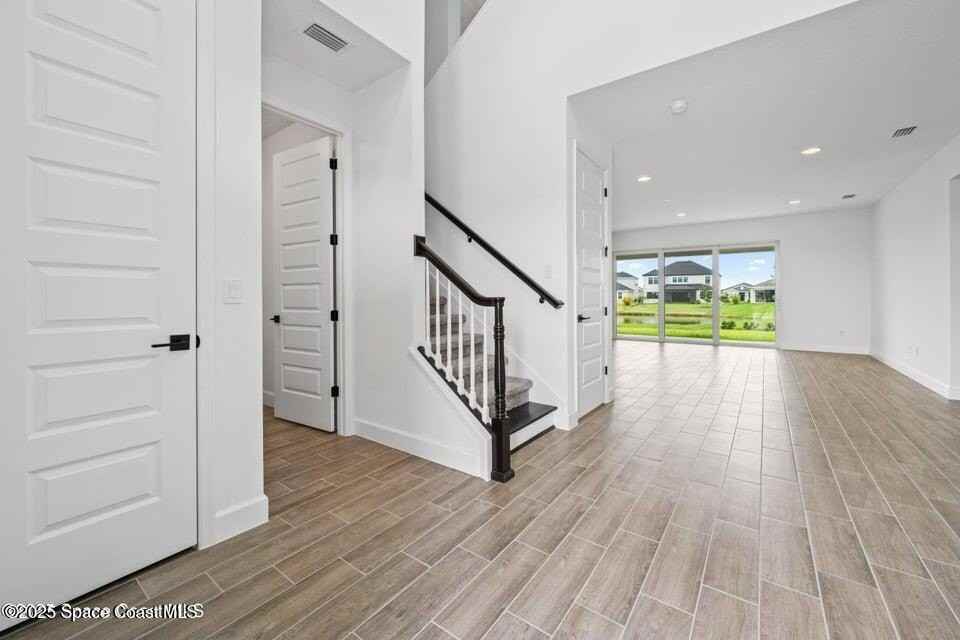 2737 Kamin Dr - Photo 4 of 22