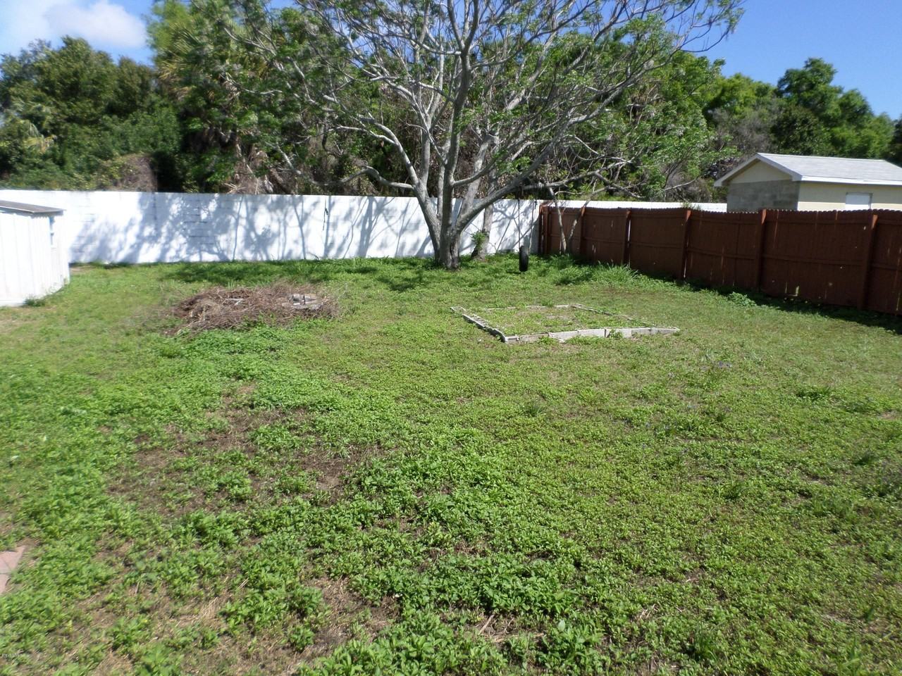 138 Cocoa Pl - Photo 4 of 7