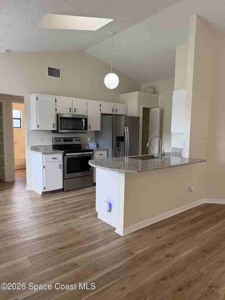 1460 Heartwellville St Nw - Photo 5 of 17