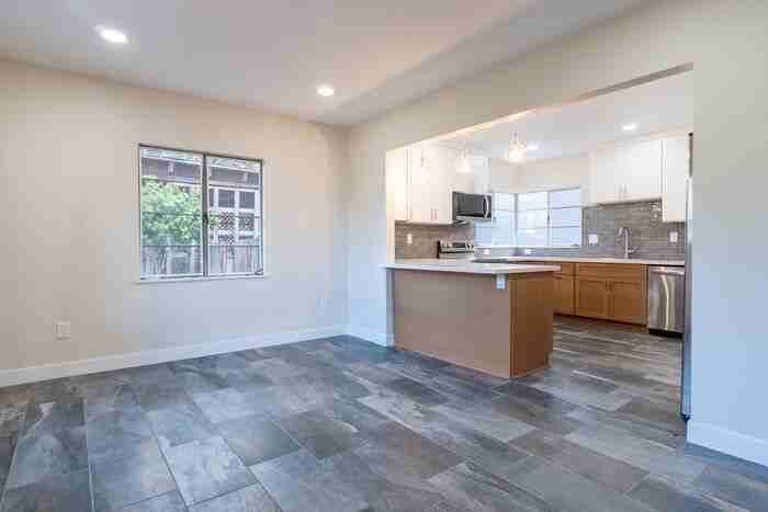 116 6th St - Photo 4 of 46