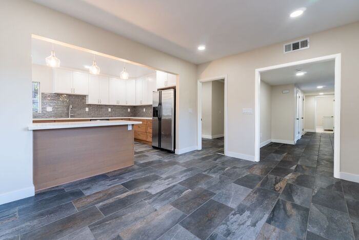 116 6th St - Photo 6 of 46