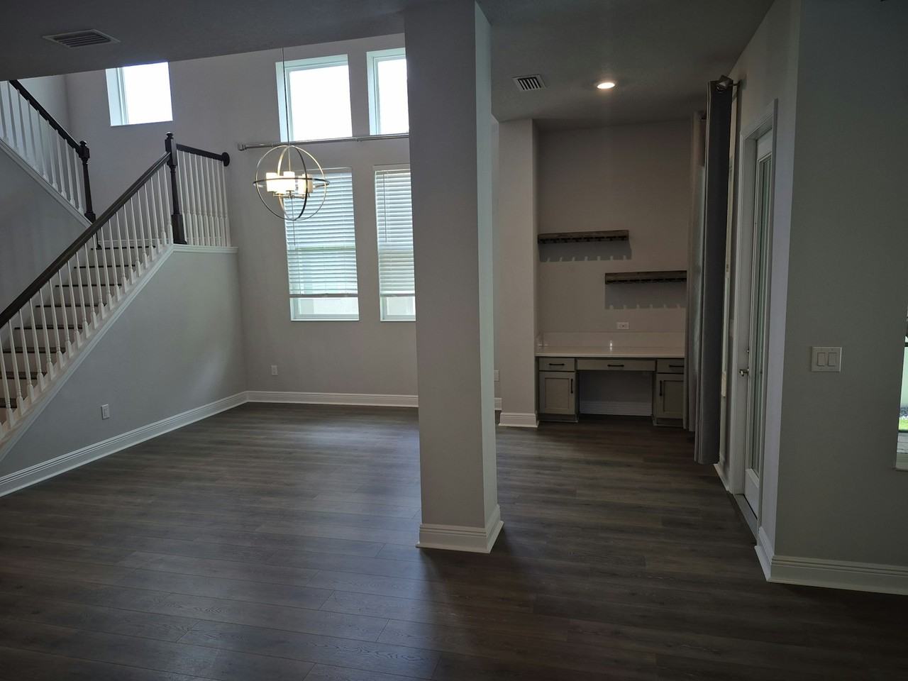 15079 Renaissance Avenue - Photo 6 of 31