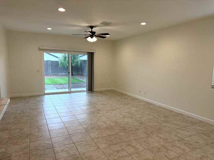8233 W Clemente Way - Photo 2 of 28