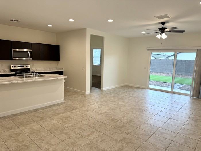 8233 W Clemente Way - Photo 3 of 28