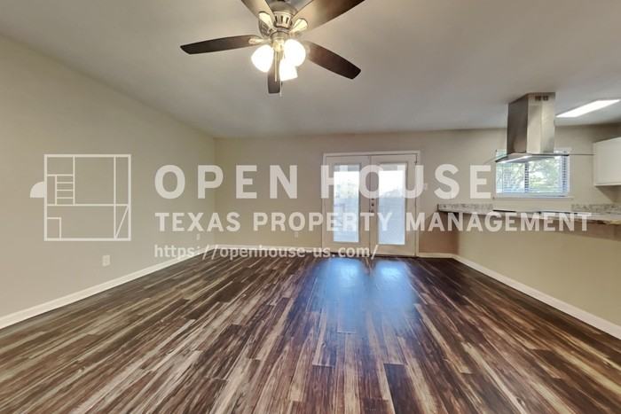 1026 Clark Trl - Photo 5 of 20