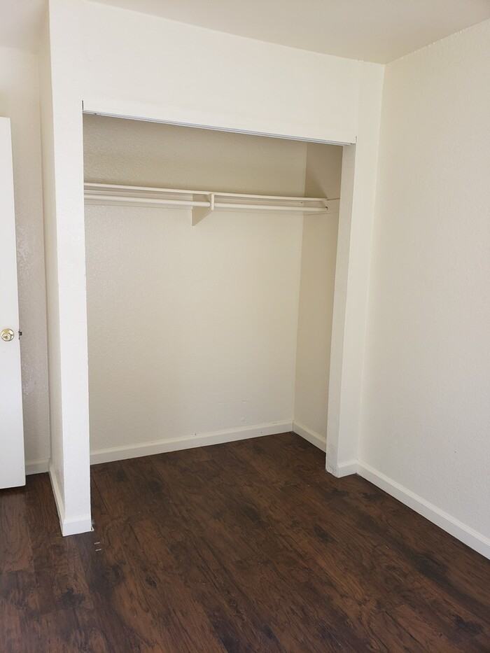 5315 Santa Margarita St #5 - Photo 6 of 9