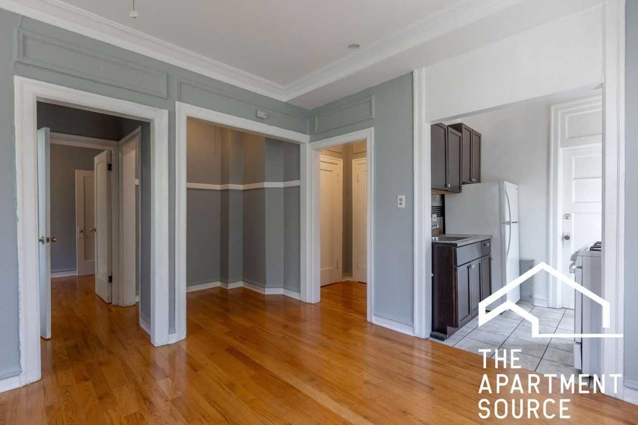 1367 W Estes Ave #2K - Photo 3 of 15