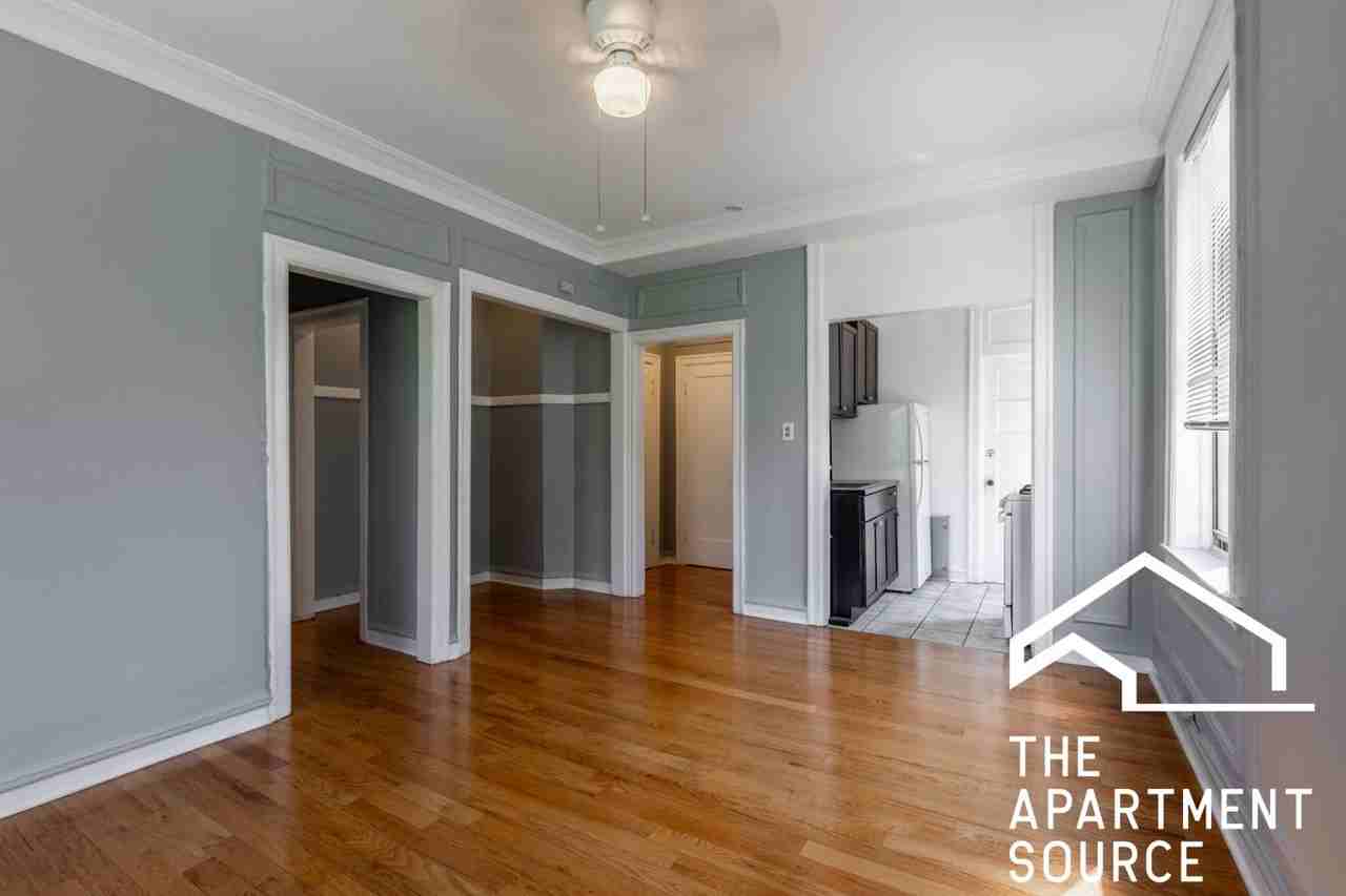 1367 W Estes Ave #2K - Photo 4 of 15