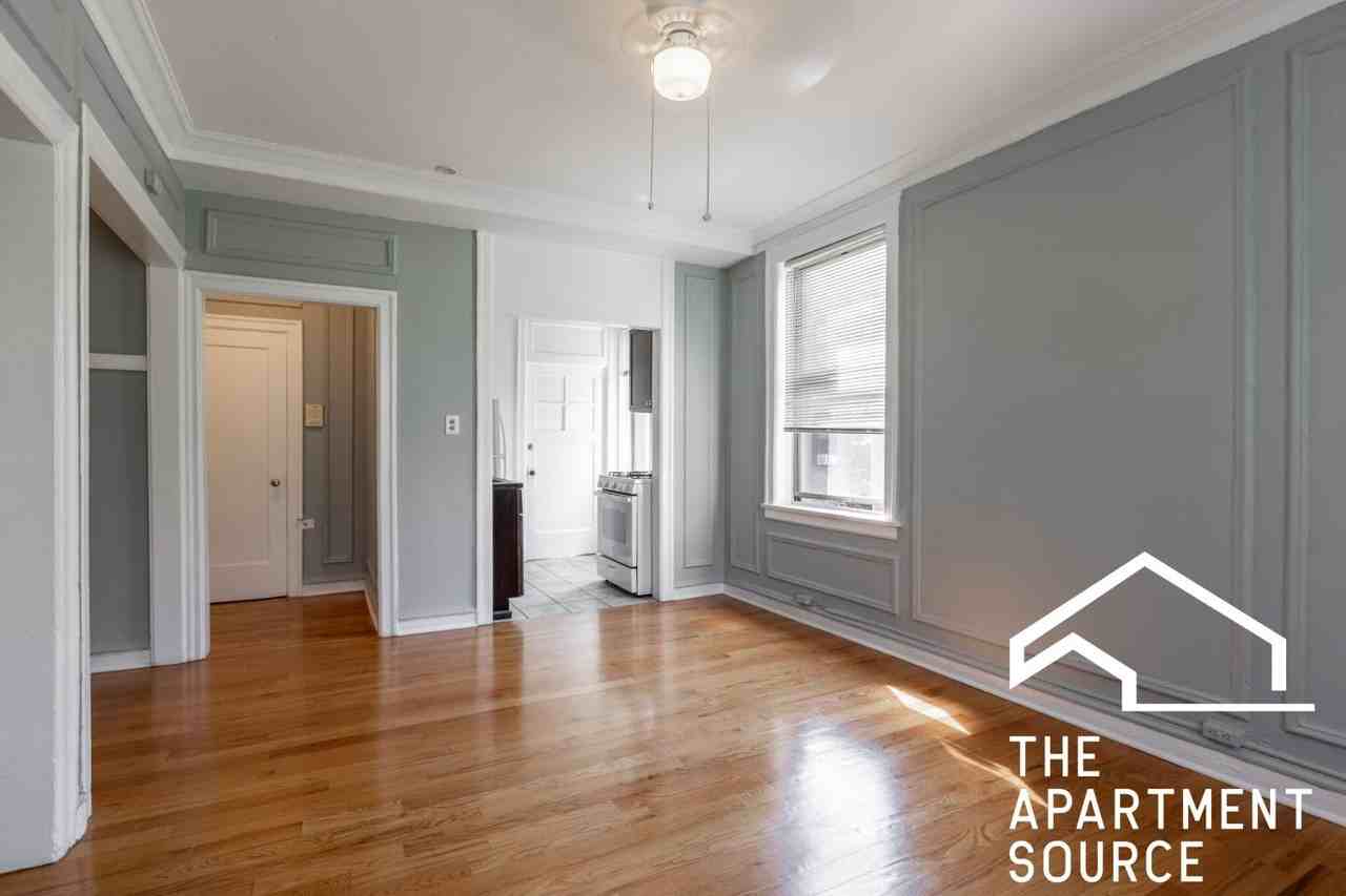 1367 W Estes Ave #2K - Photo 6 of 15