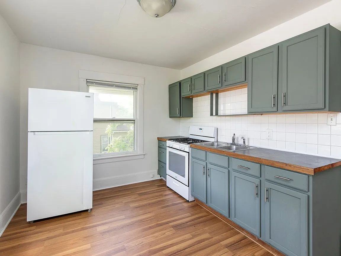 2805 Cottage Grove Ave #3 - Photo 6 of 24