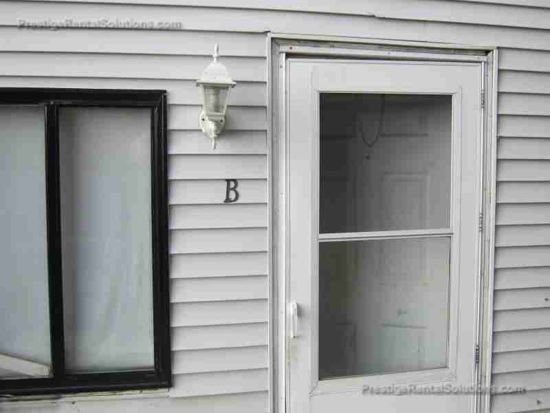 72 Devens St #B - Photo 2 of 13