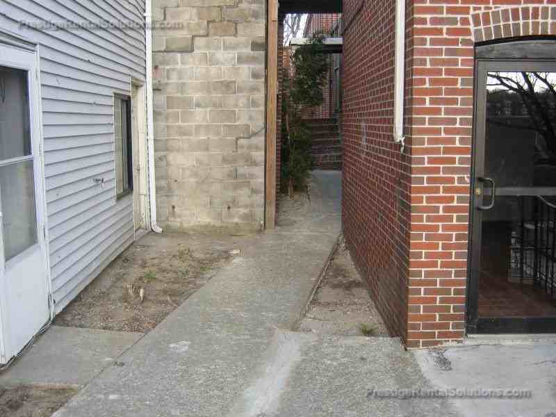 72 Devens St #B - Photo 5 of 13