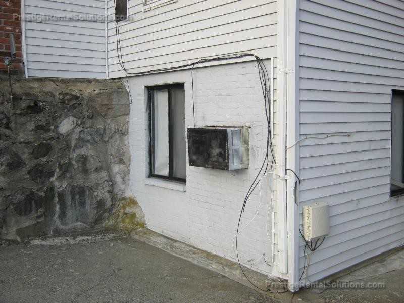 72 Devens St #B - Photo 6 of 13