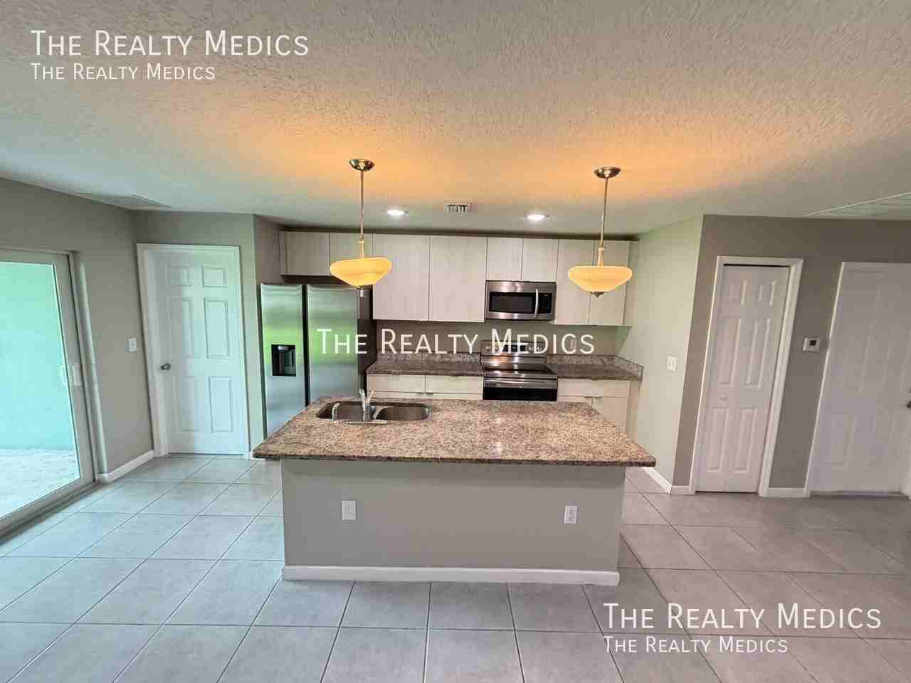 1297 Stone St Nw - Photo 6 of 43