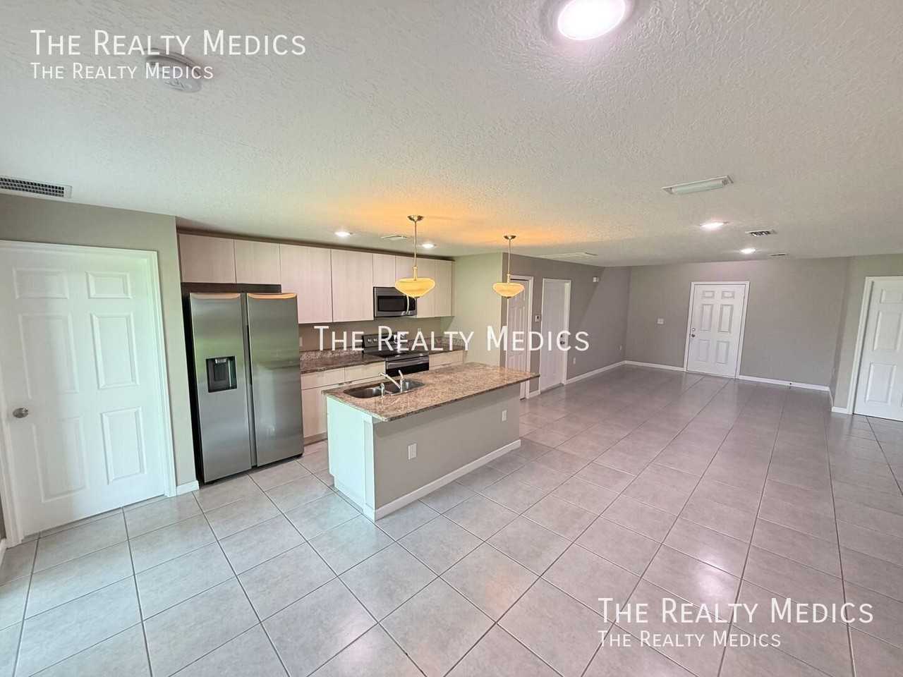 1297 Stone St Nw - Photo 5 of 43