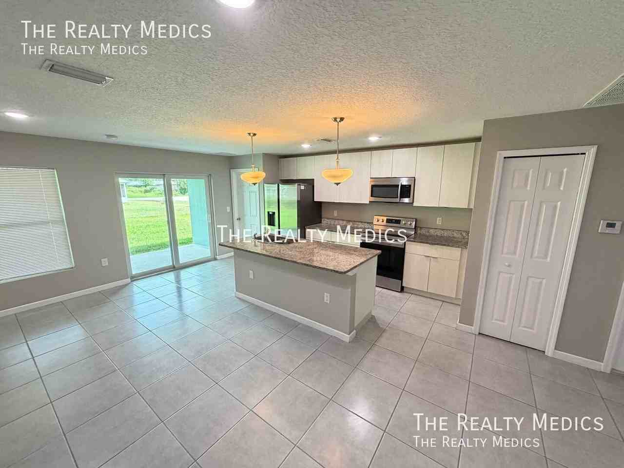 1297 Stone St Nw - Photo 7 of 43
