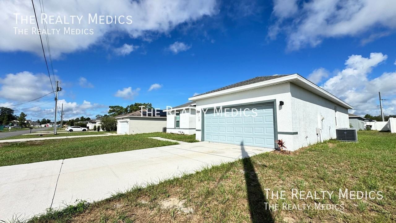 13 Zinnia Ln E - Photo 2 of 44