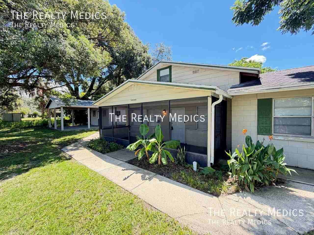 10048 Se Sunset Harbor Rd - Photo 3 of 26