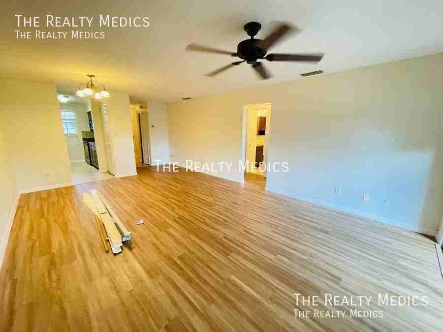 4874 Tangerine Ave #4874 - Photo 2 of 15