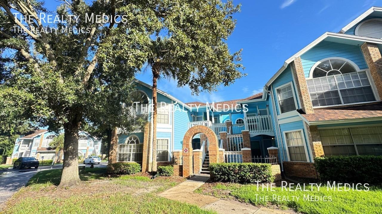2727 N Poinciana Blvd - Photo 2 of 50