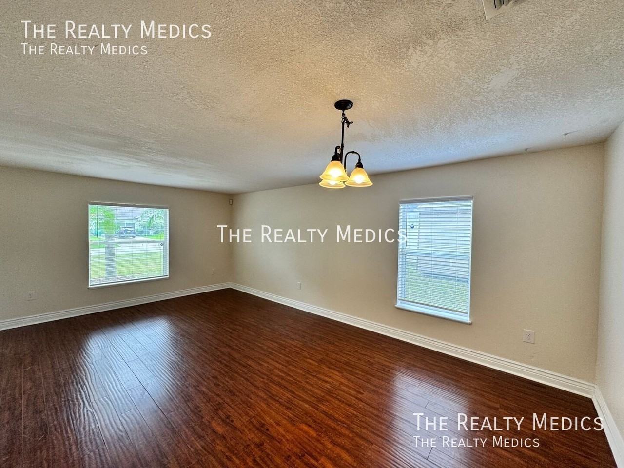 3248 London Ave - Photo 3 of 37