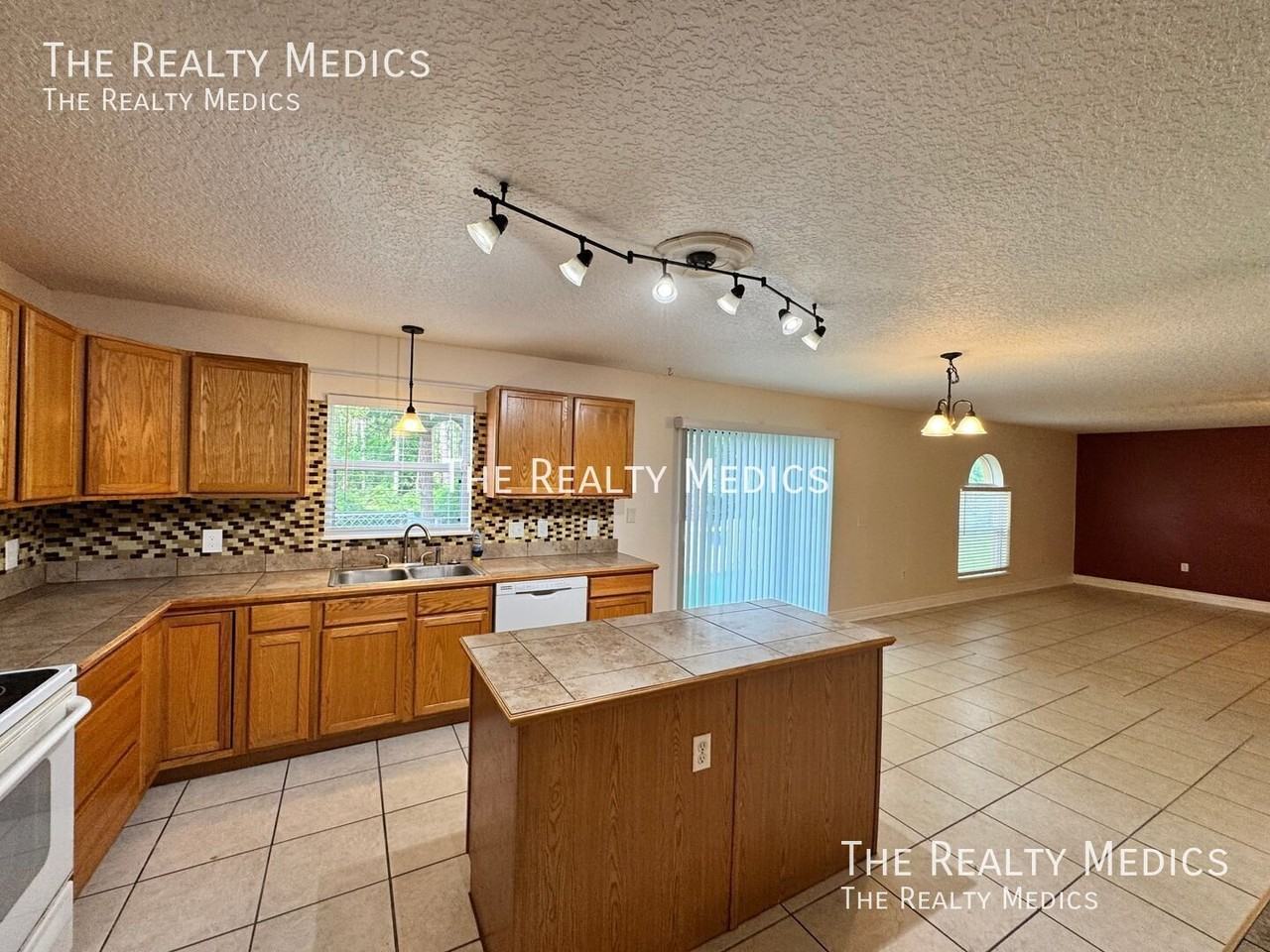 3248 London Ave - Photo 6 of 37