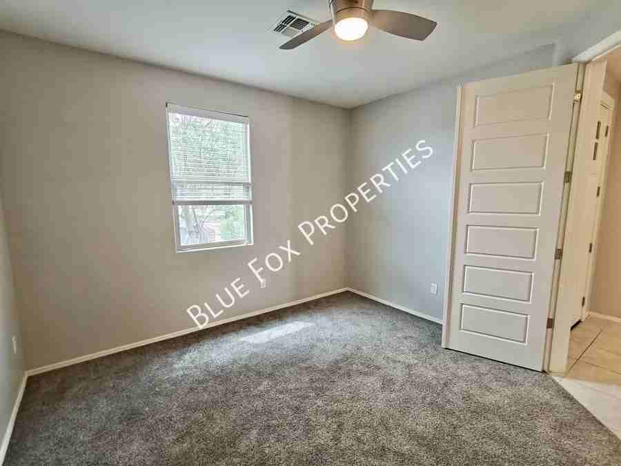 8838 N Hardy Preserve Loop - Photo 4 of 41