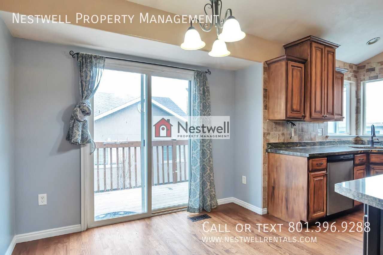 5813 S Duck Pond Ln - Photo 6 of 29