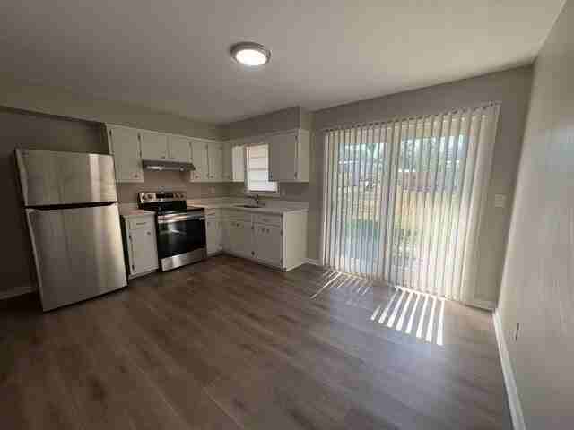 8116 Trafalgar Way - Photo 4 of 14