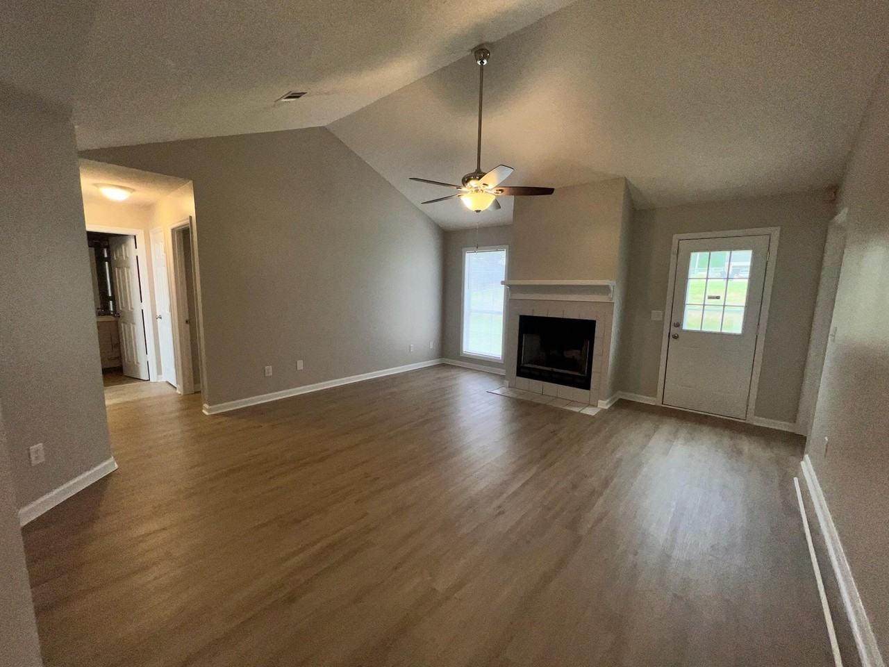6048 Buxton Dr - Photo 3 of 15