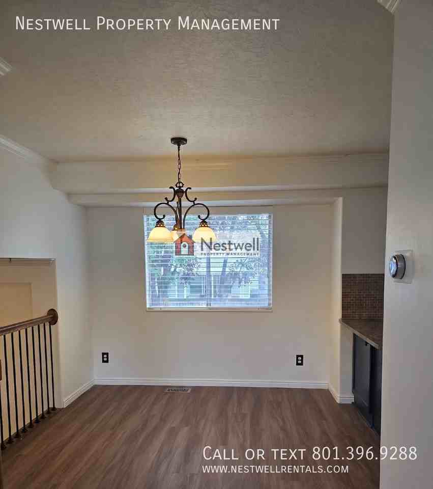 11444 S 150 E - Photo 4 of 27