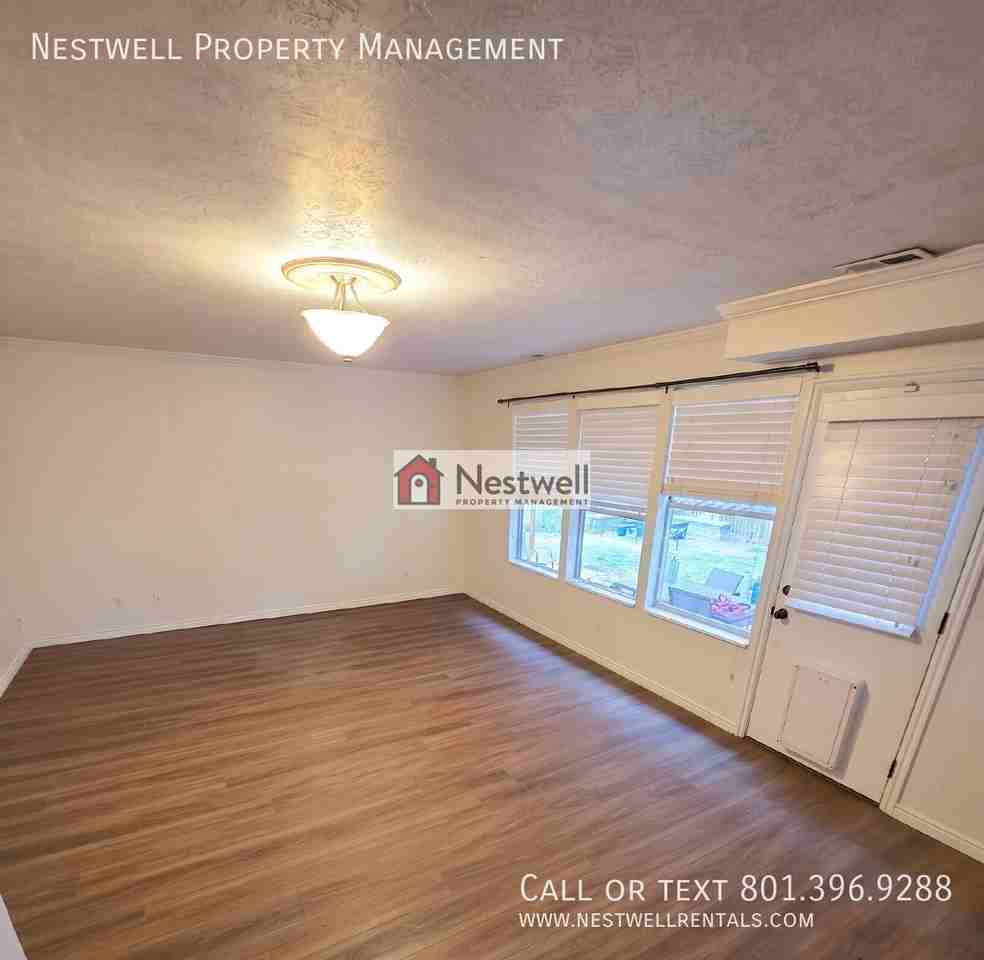 11444 S 150 E - Photo 6 of 27