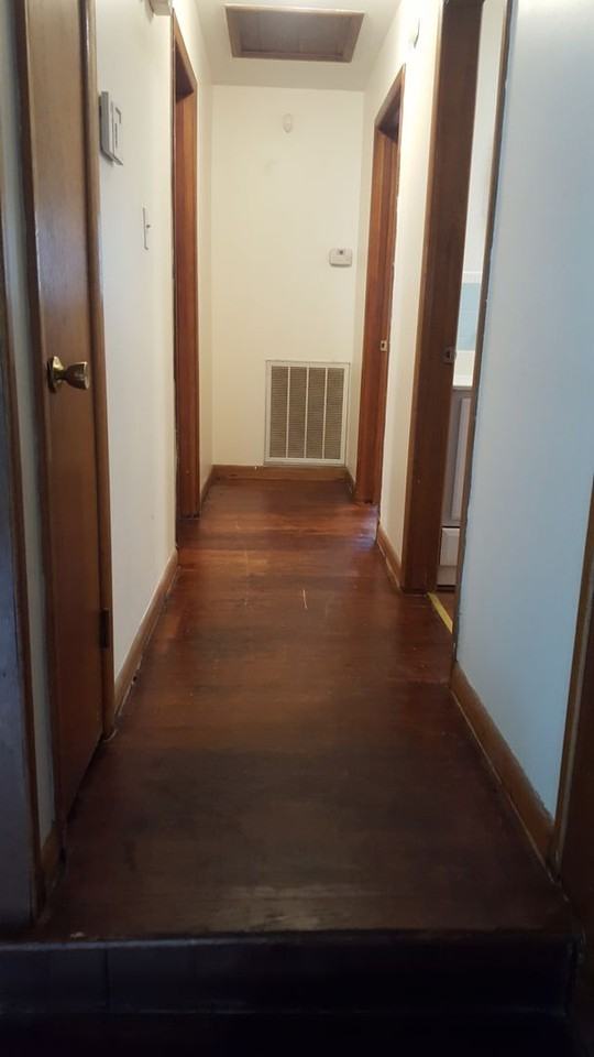 411 Dallas St - Photo 5 of 11
