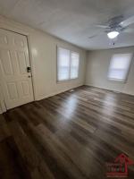 featured image of 1366 N Dixie Ave