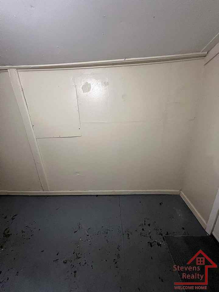 1366 N Dixie Ave - Photo 6 of 12