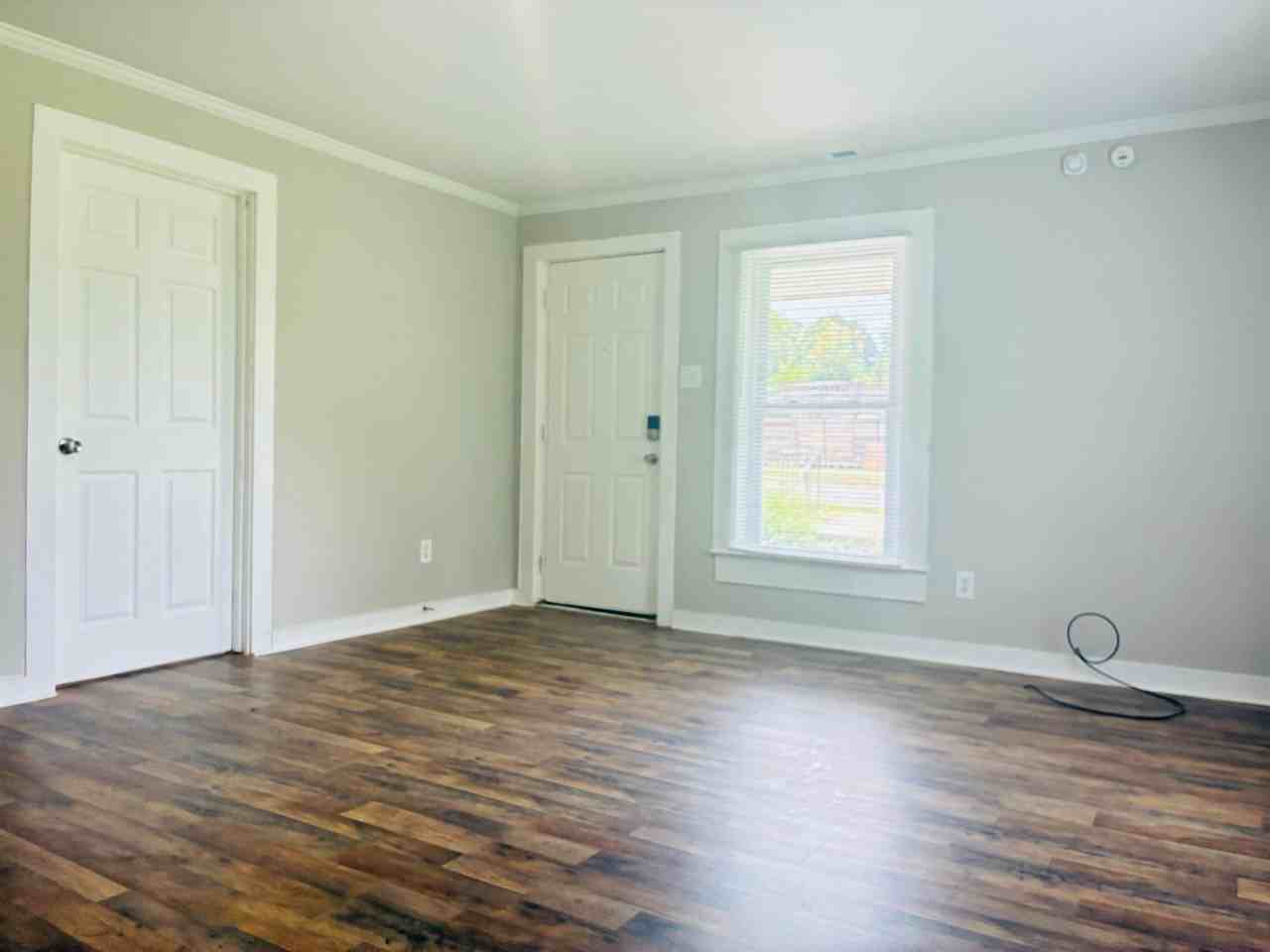505 Martin St - Photo 6 of 22